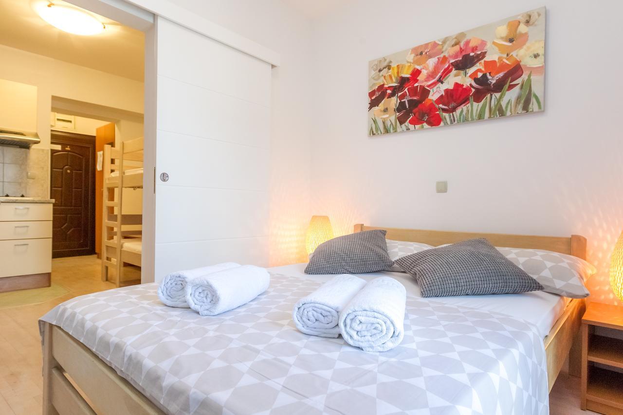 Apartments In City Center Ventus ノヴァリャ エクステリア 写真